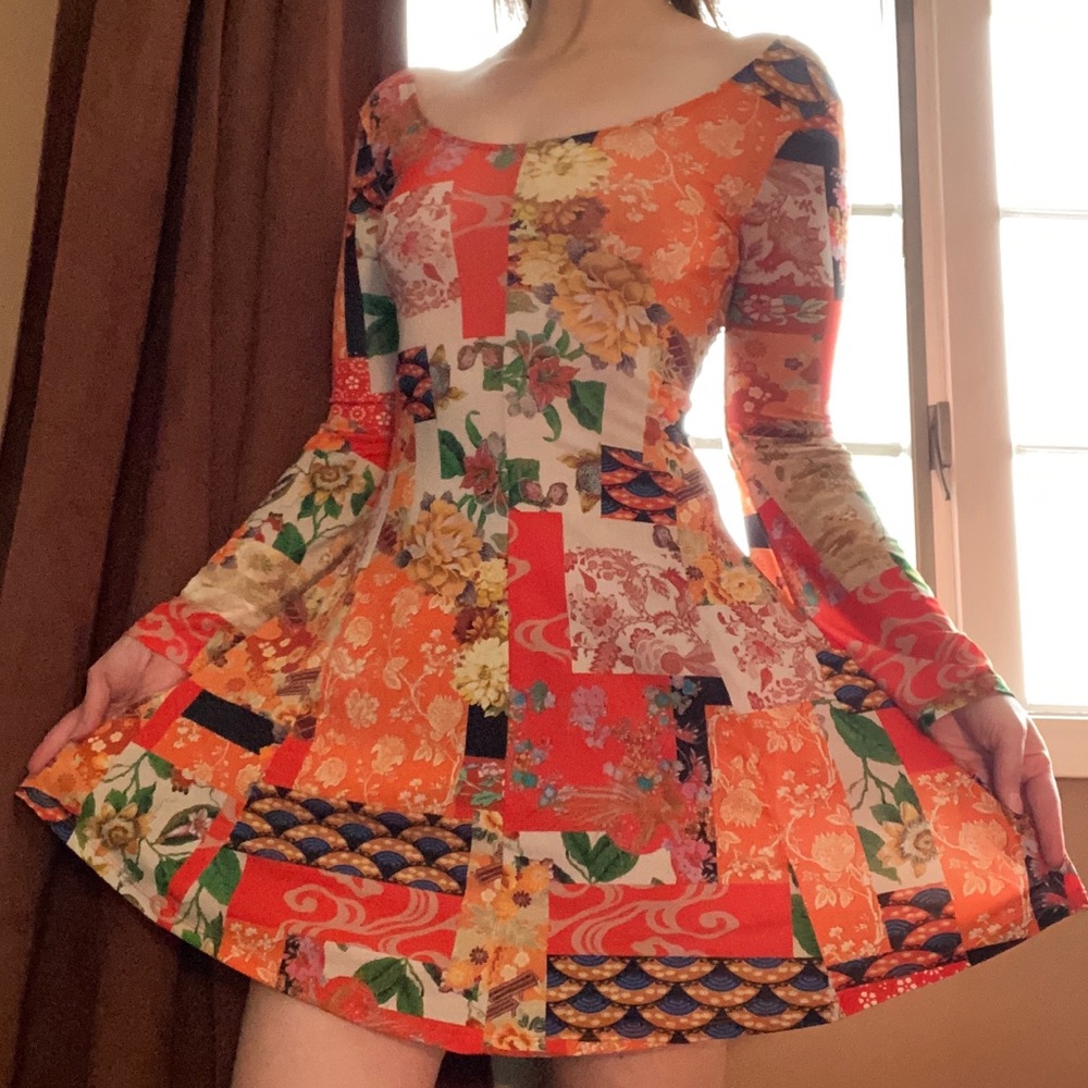 Asos size 0 bell sleeve dress - Picture 3 of 10